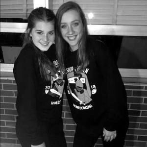 Meet your Posher, Caitlin